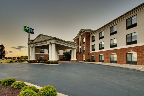 Holiday Inn Express Hotel & Suites Morris, Book Hotel Hoteller i Illinois med pool, Swimmingpool