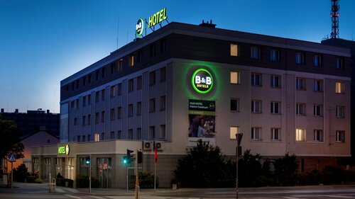Отель B&B Hotel Kielce Centrum, Забронировать Отель «постель и завтрак» Кельце Swietokrzyskie Moutains