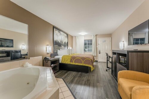 Super 8 by Wyndham Lake Charles Northeast, Забронировать Отель Лейк-Чарльз Луизиана