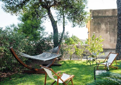 B&B La Casa del Ficus, Book Bed and Breakfast Hoteller i Sicilien med parkering, Parkering