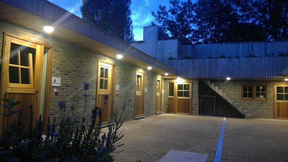 Hostel De Steenakker