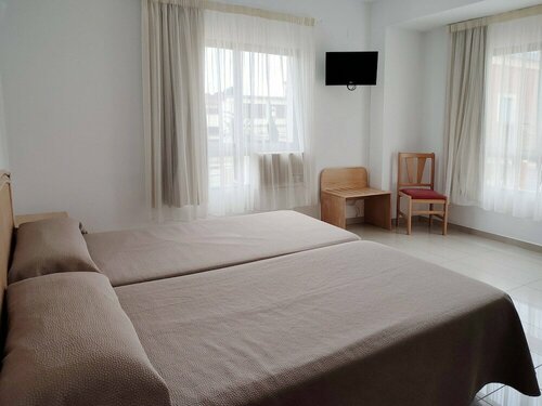 Hotel Porto, Забронировать Отель Отели Коста-де-Валенсии с бассейном, Бассейн