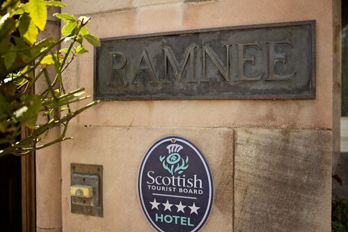 Ramnee Hotel, Prenota Hotel Forres 