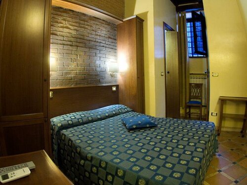 Hotel Antico Borgo Di Trastevere, Забронировать Отель Трастевере Рим, рядом с Палаццо Венеция