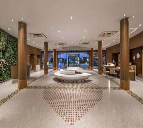 Kalidria Hotel & Thalasso Spa, Rezerwuj Hotel Hotele w Tarent z parkingiem, Parking