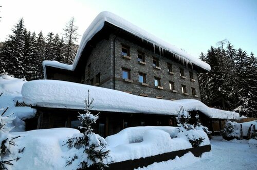 Chalet Eden Eco Hotel, Restaurant & Wellness, Забронировать Шале Отели Валле д'аосты с бассейном, Бассейн