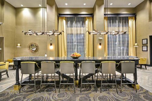 Hampton Inn & Suites Detroit/Warren, Book Hotel Hoteller i Michigan med parkering, Parkering