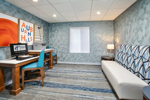 Holiday Inn Express Hotel & Suites Auburn Hills by IHG, Забронировать Отель Оберн-Хиллс Detroit Metropolitan Area