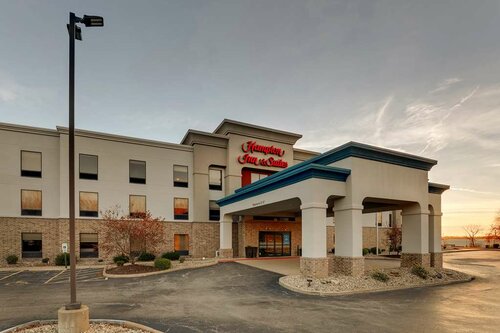 Hampton Inn & Suites St. Louis - Edwardsville, Book Hotel Edwardsville Illinois