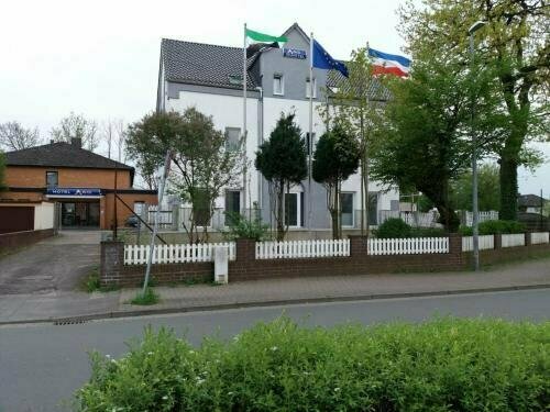 Hotel ARIS, Rezervasyon Otel Sarstedt Weser Uplands