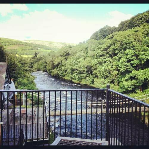 Chainbridge Hotel, Book Hotel Hoteller i North Wales med parkering, Parkering