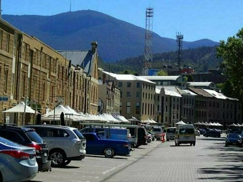 Hobart Lodge, Забронировать Отель Отели Хобарт с парковкой, рядом с Церковь Св. Иосифа, католическая, Парковка