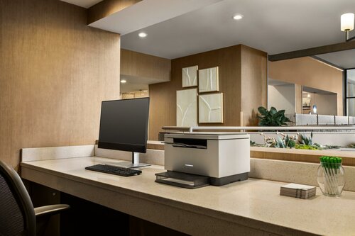 Holiday Inn Gaithersburg, Book Hotel Hoteller i Maryland med parkering, Parkering