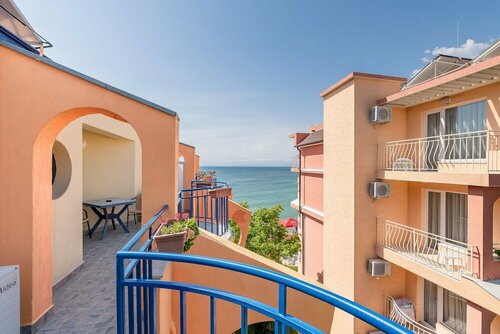 Hotel Evridika, Забронировать Отель Отели области Бургас с питанием, Пансион