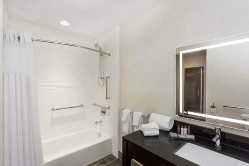 Wingate By Wyndham Miami Airport, Rezerwuj Hotel Hotele w Miami Beach z parkingiem, Parking
