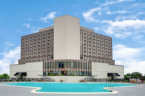 Norfolk Plaza Hotel, Rezerwuj Hotel Norfolk Wirginia