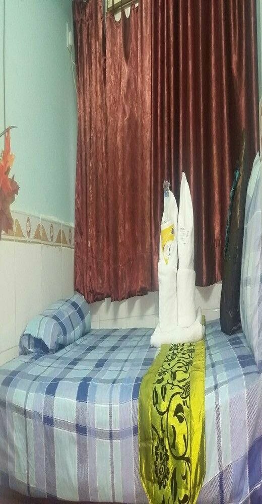 New Happy Land Guest House