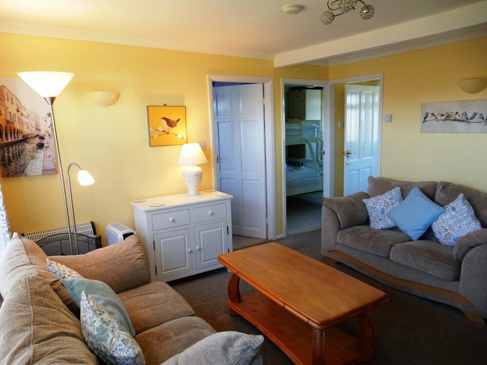 Dartmouth Happy Days Chalet