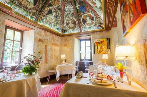 Château de la Caze, Book Hotel Hoteller i Rhône-Alps med parkering, Parkering