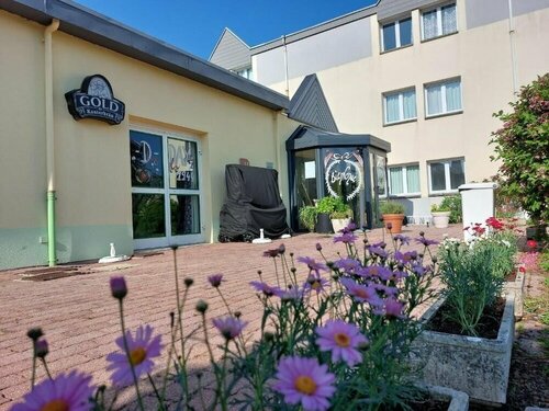 Contact Hotel Utah Beach Carentan - Anciennement Kyriad, Réserver Hôtel Hôtels à Cotentin avec piscine, Piscine
