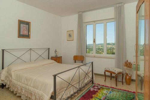 Lucrezia e Cesare Borgia, Rezervați Bed and Breakfast Serrapetrona 
