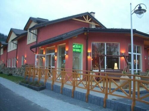 Hotel Krak, Забронировать Отель Мысленице Beskid Mountains, рядом с Chelm Ski Lift