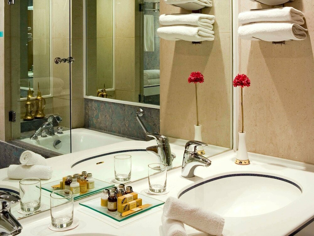 Oryx Grand Hotel Jebel Hafeet