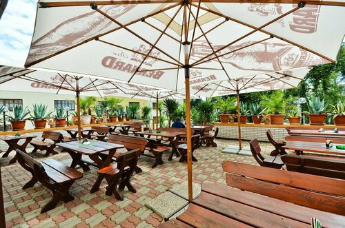Hotel Kotyza, Book Hotel Hoteller i Central Bohemia med parkering, Parkering