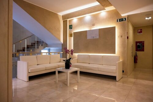 Hotel Terme Pellegrini, Забронировать Отель Монтекатини-Терме Тоскана, рядом с Терма Леопольдина