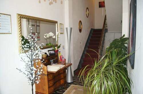 B&B La Mimosa, Забронировать Отель «постель и завтрак» Отели Лукки 3 звезды, рядом с Palazzo Mansi, 3*