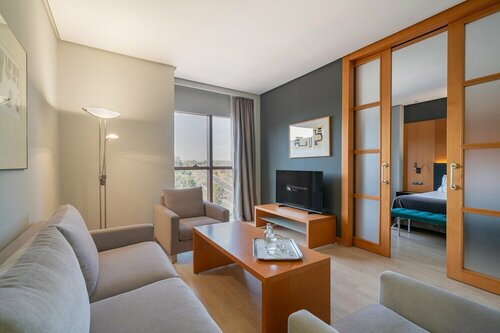 Silken Puerta Madrid, Reservar Hotel Hotéis em Coslada com piscina, Piscina
