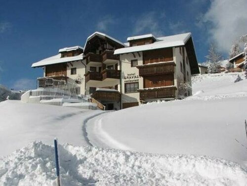 Hotel Gravas Lodge - Das Hotel für Gäste mit Hund, Buchen Sie Hotel Vella Surselva