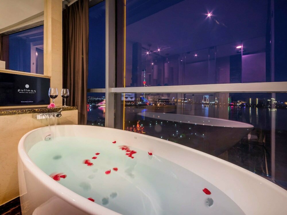 Pullman Linyi Lushang