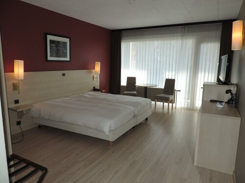 Hotel Panorama, Забронировать Отель Отели Оверейсе с парковкой, Парковка