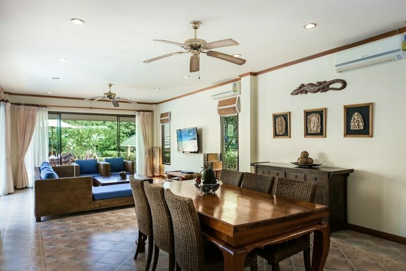5br Beachfront GrandDeluxe Idyllic Villa