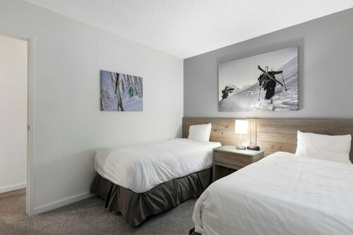 Woodrun by Outpost Whistler, Забронировать Отель Отели Уистлер с бассейном, рядом с Whistler Mountain, Бассейн