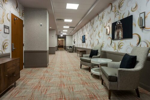 Hyatt Place Chicago River North, Забронировать Отель Ривер-Норт Чикаго, рядом с Музей современного искусства Чикаго