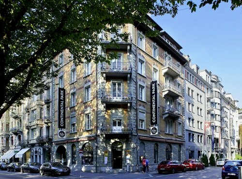 Hotel Continental Park, Забронировать Бутик-отель Отели Люцерна с бассейном, рядом с Церковь иезуитов, Бассейн