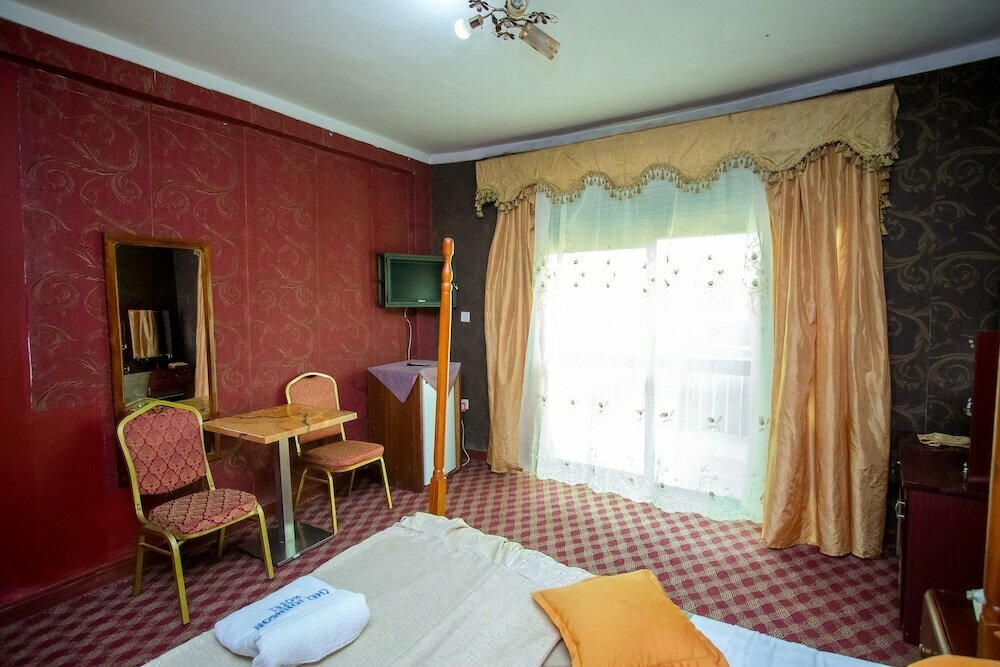Chez Johnson Hotel