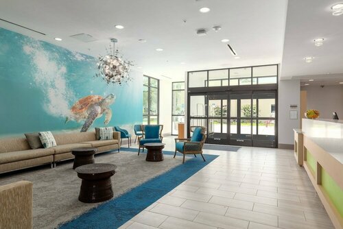 SpringHill Suites by Marriott Bradenton Downtown/Riverfront, Забронировать Отель Брейдентон Sarasota Area, рядом с Центр исполнительских искусств Manatee