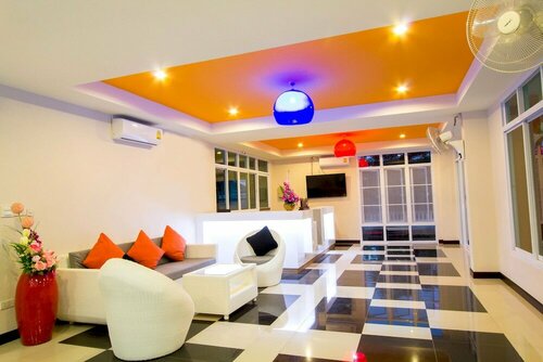 The Room, Rezervovat Hotel  
