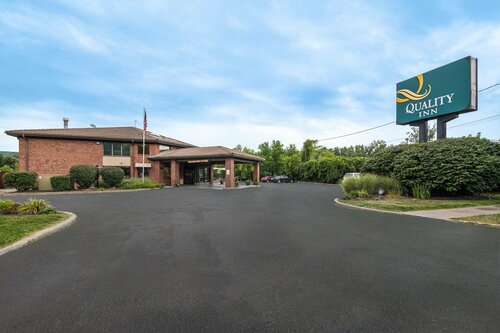 Quality Inn Ithaca - University Area, Забронировать Отель Итака Cayuga Lake Wine Trail