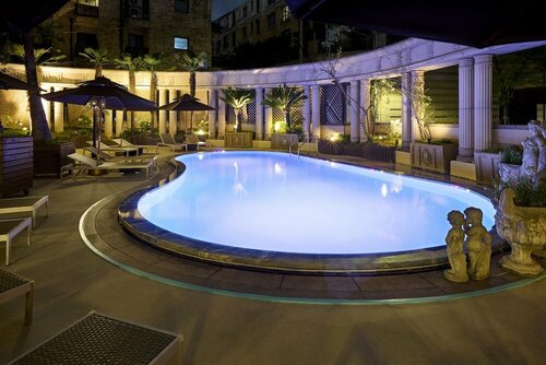 Grand Mercure Imperial Palace Seoul Gangnam, Забронировать Отель Каннамгу Сеул, рядом с Ресторан L'Amitie