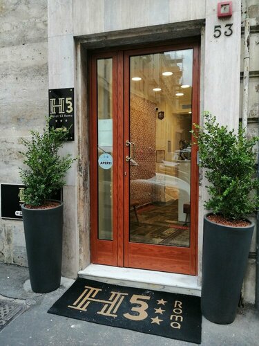 Hotel Cinquantatre, Book Hotel Trevi Rom