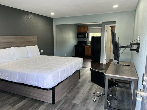 Surf City Inn & Suites, Забронировать Мини-отель Мини-отели Санта-Круз, рядом с Торговый комплекс, Мини-отель