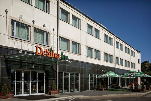 Desilva Inn Katowice Airport, Book Hotel Hoteller i Silesia med parkering, Parkering