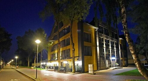 Muza Hotel, Забронировать Отель Отели Паланги с парковкой, рядом с Dog Museum in Palanga, Парковка