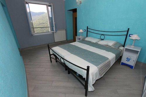 Ai 3 Cantici, Book Hotel Hoteller i Triora med parkering, Parkering