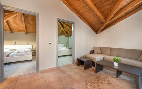 Urbnb, Забронировать Отель Отели Закинфа с бассейном, рядом с Пляж Лаганас, Бассейн