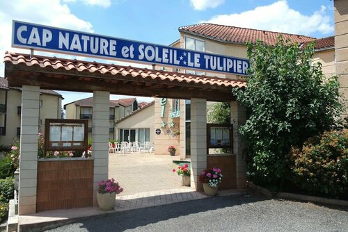 Hôtel Restaurant Le Tulipier, Boek Hotel Cransac Aveyron